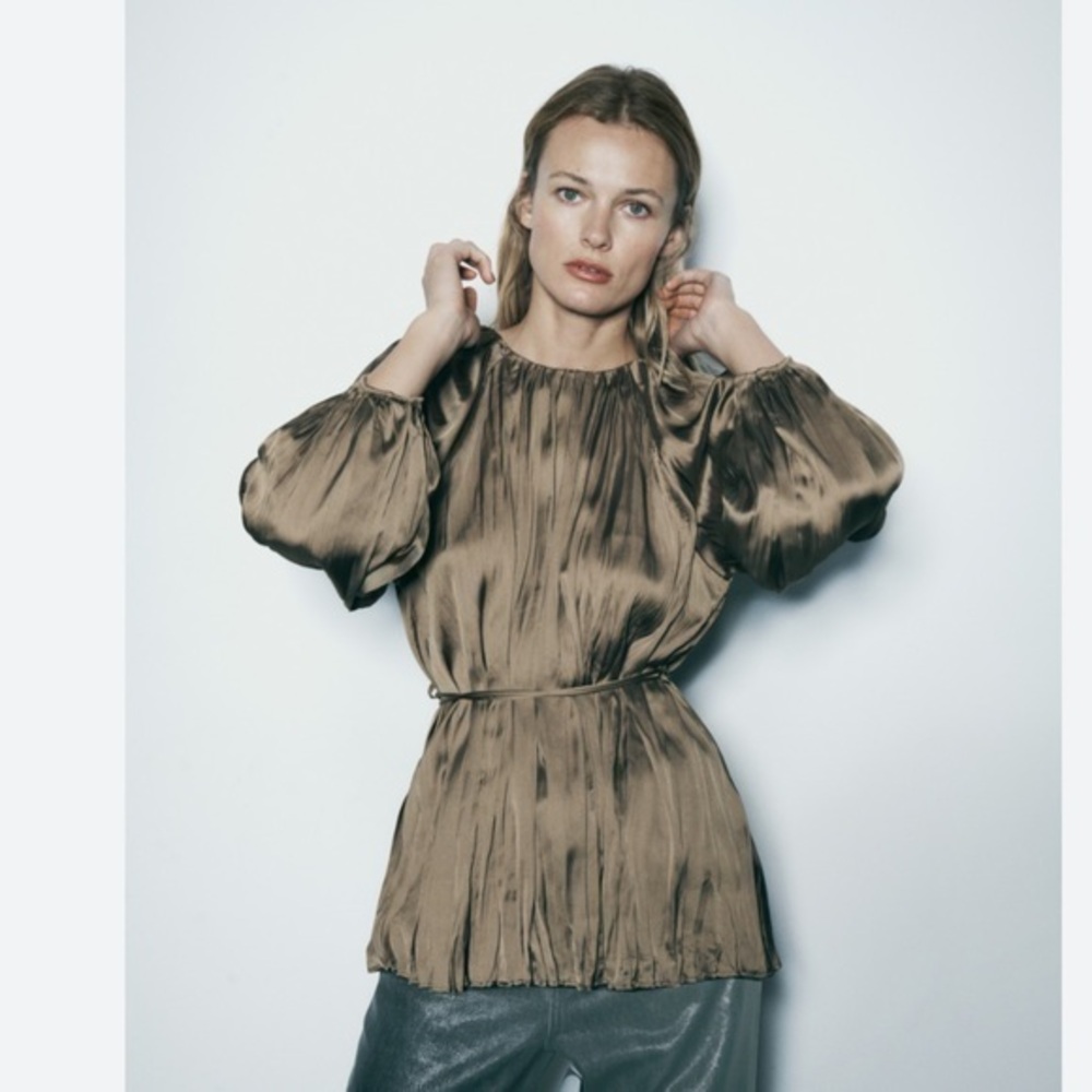 Zara NWT wrinkled look belted top 3897/161